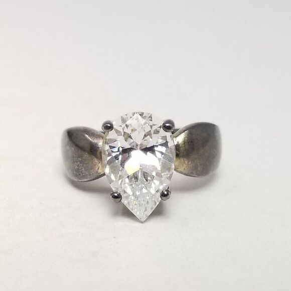 Vintage Sterling Silver CZ Pear Drop Shape Solitaire Ring, Engagement Promise - Picture 8 of 8